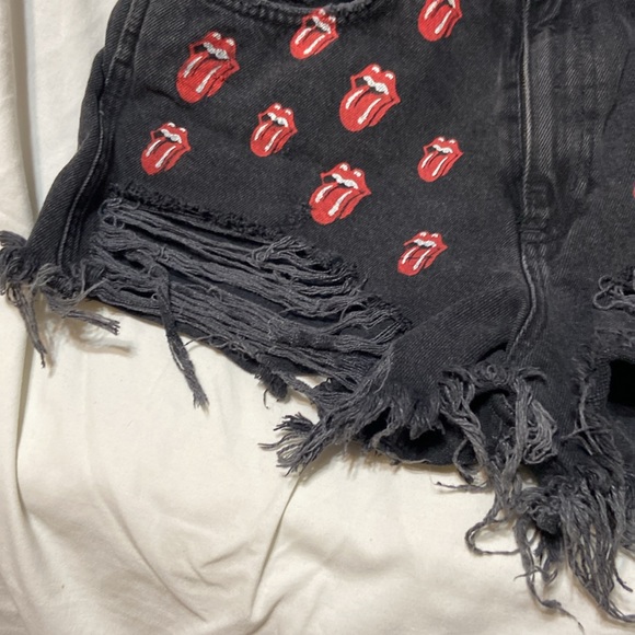 The Rolling Stones Destroyed Black Short Shorts 10 W/Lips Logo - Picture 10 of 11